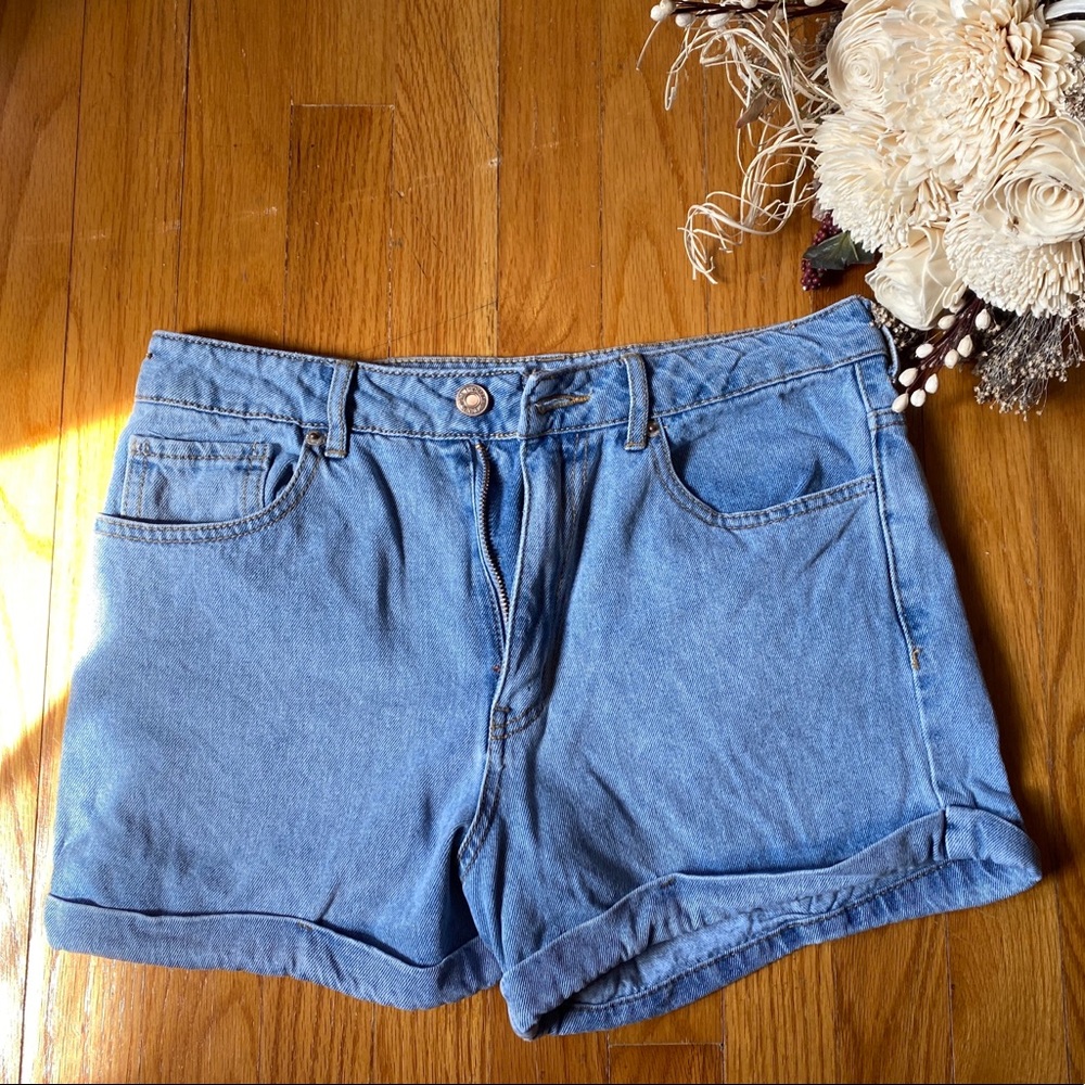 Forever 21 high waisted Shorts 27” waist